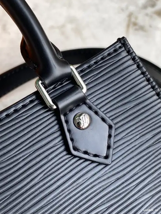 WIS VUITTON LOUIS PETIT PLAT SAC 0610